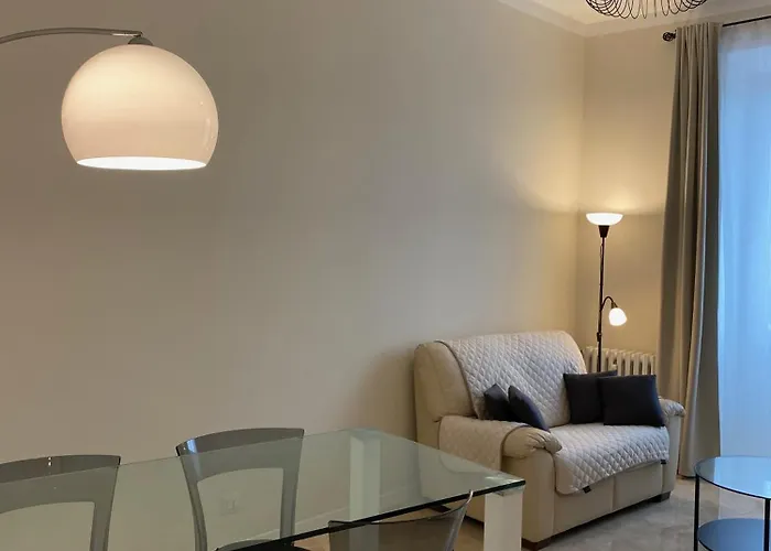 Golden Round Palace Apartament